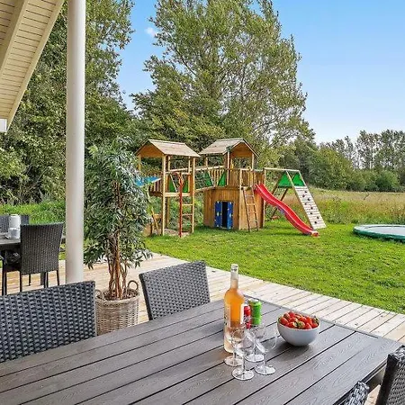 Sleeps 16 Pool Wifi * Vejby Strand