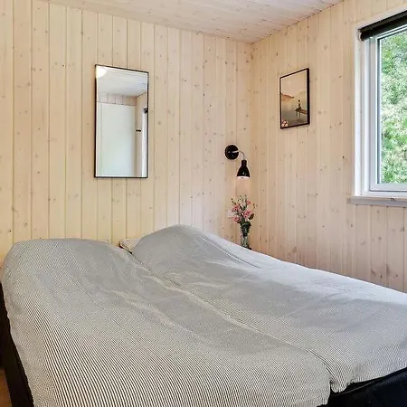 Sleeps 16 Pool Wifi Vejby Strand